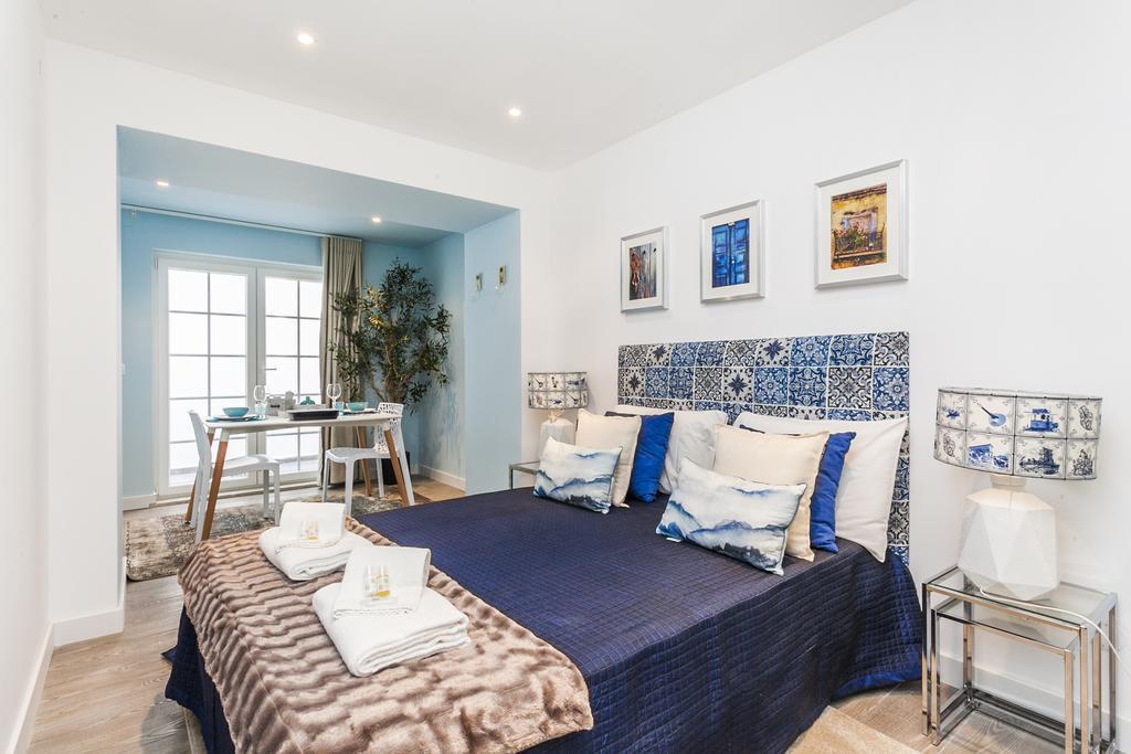 Lxway Apartments Old Town Lisbona Esterno foto